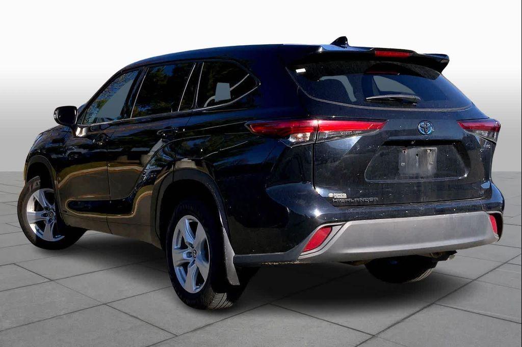 used 2021 Toyota Highlander Hybrid car, priced at $23,988