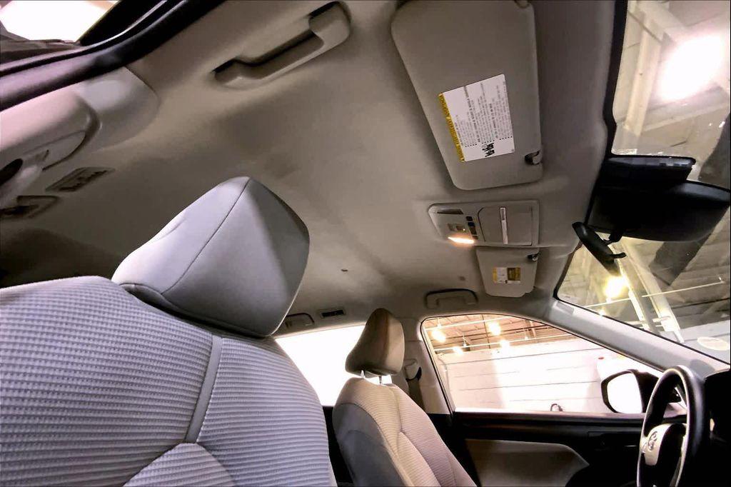 used 2021 Toyota Highlander Hybrid car, priced at $20,988