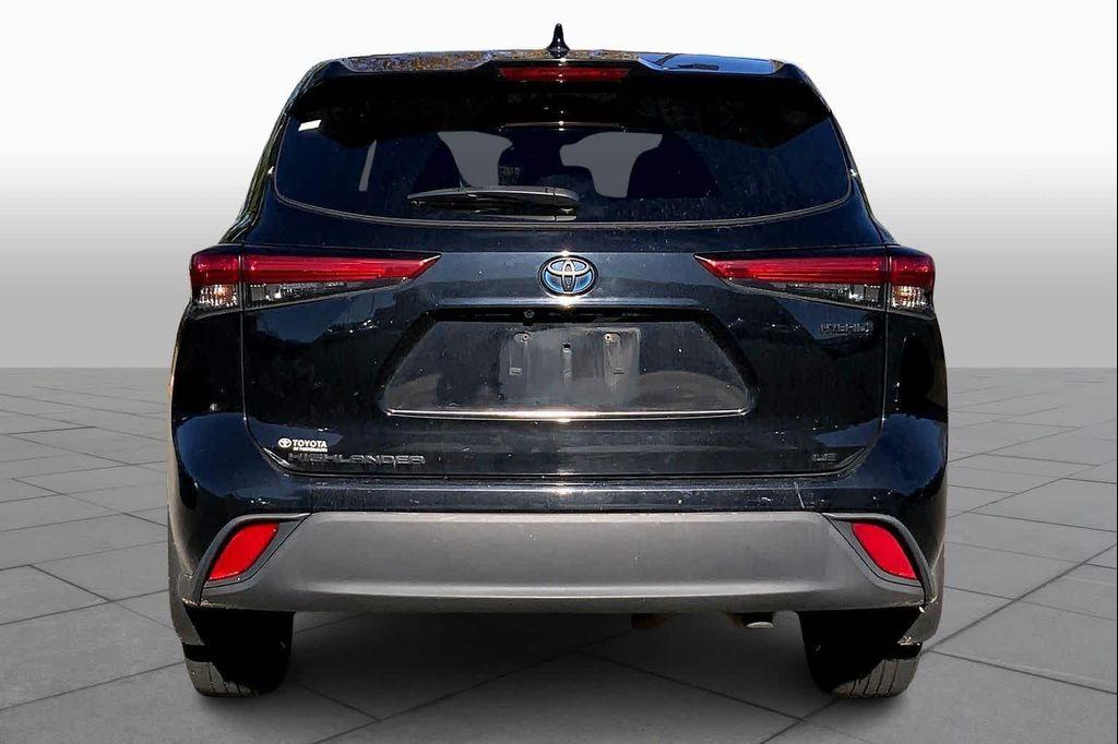 used 2021 Toyota Highlander Hybrid car, priced at $23,988