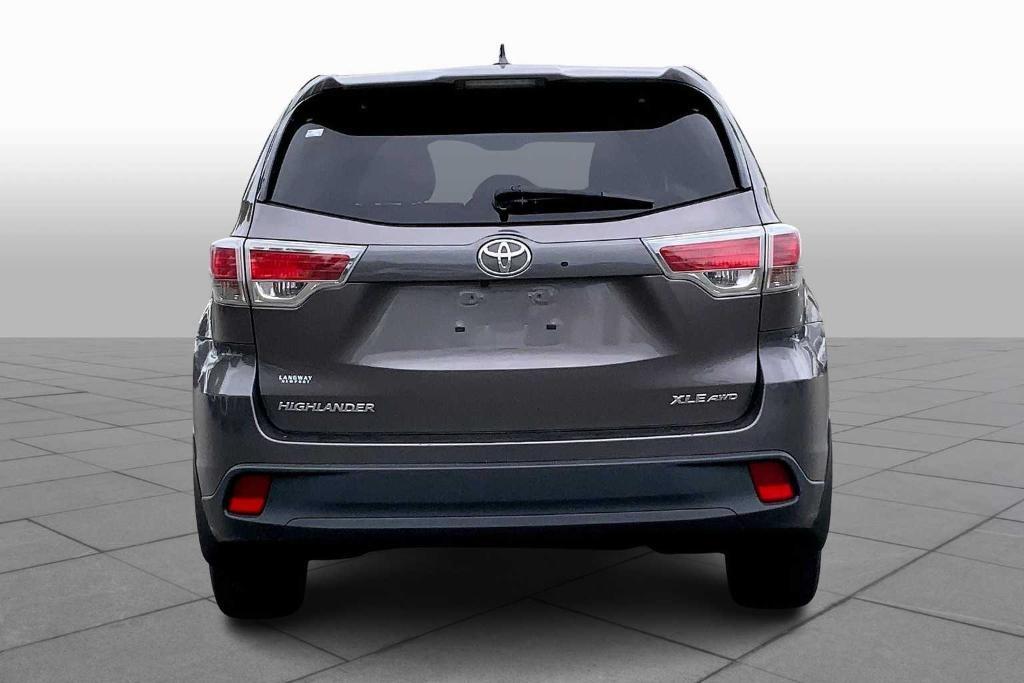 used 2016 Toyota Highlander car, priced at $13,988