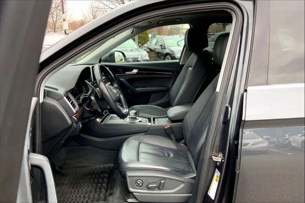 used 2020 Audi Q5 car, priced at $17,988
