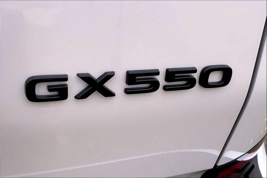 new 2025 Lexus GX 550 car, priced at $83,892