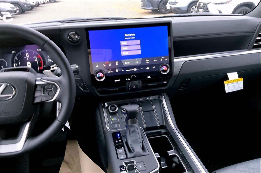 new 2025 Lexus GX 550 car, priced at $83,892