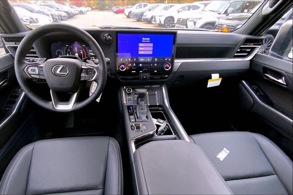 new 2025 Lexus GX 550 car, priced at $74,752