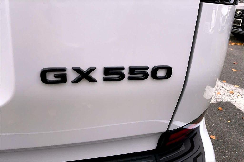 new 2025 Lexus GX 550 car, priced at $74,752