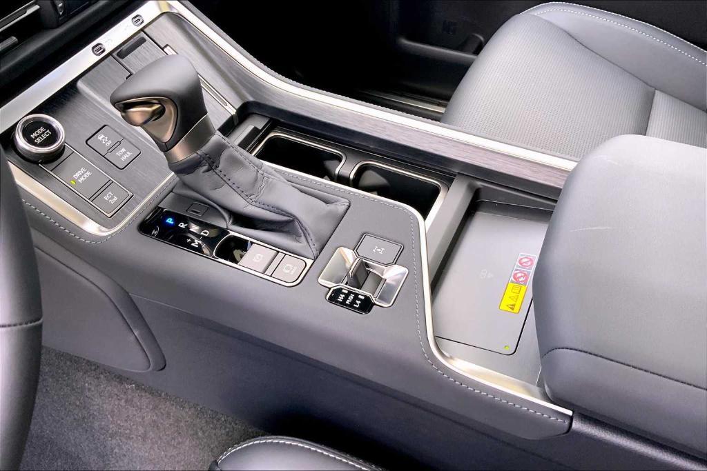 new 2025 Lexus GX 550 car, priced at $85,812