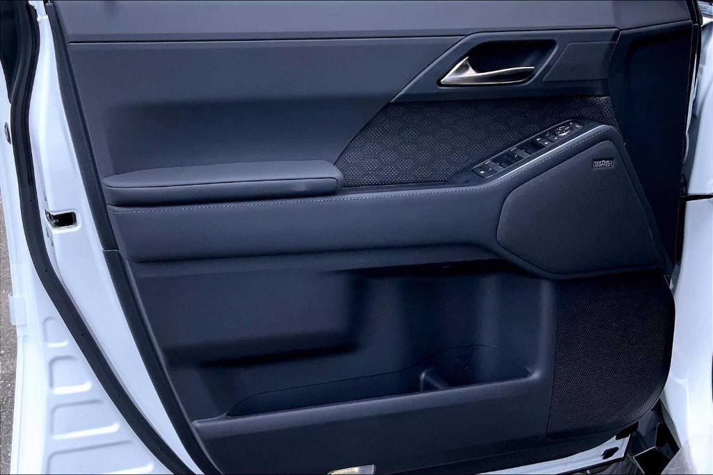new 2025 Lexus GX 550 car, priced at $85,812