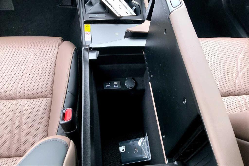 new 2025 Lexus ES 350 car, priced at $54,040