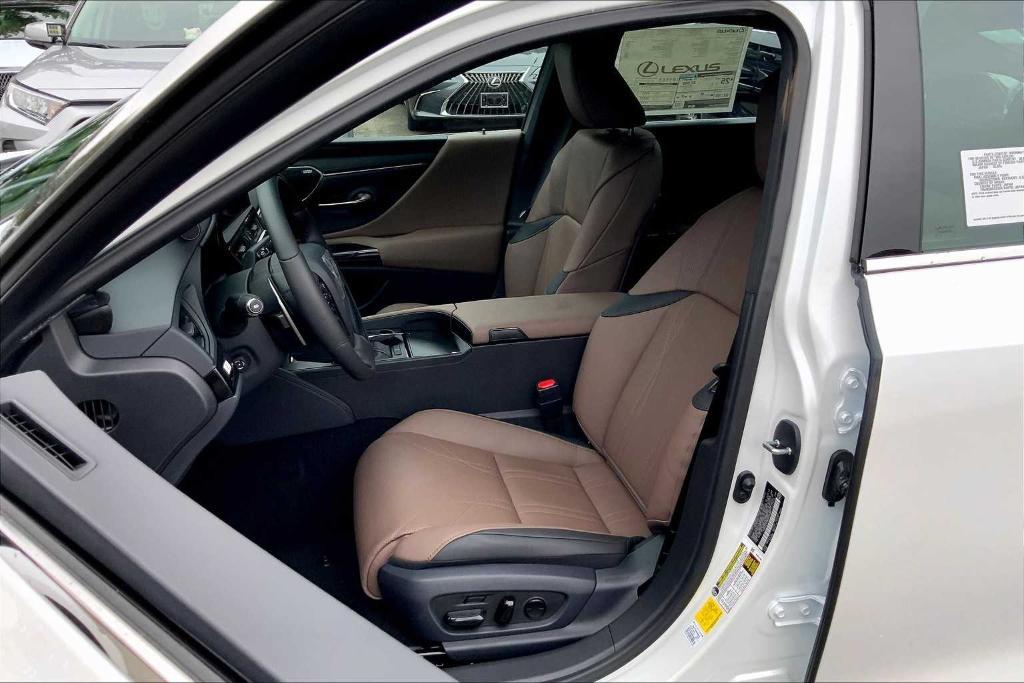 new 2025 Lexus ES 350 car, priced at $54,040