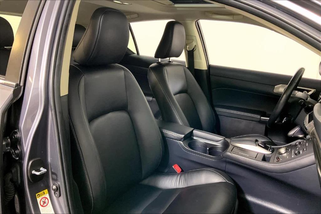 used 2014 Lexus CT 200h car, priced at $15,988