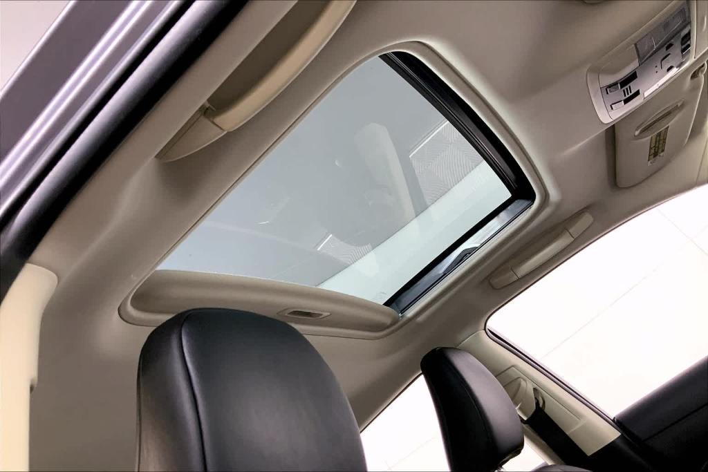 used 2014 Lexus CT 200h car, priced at $15,988