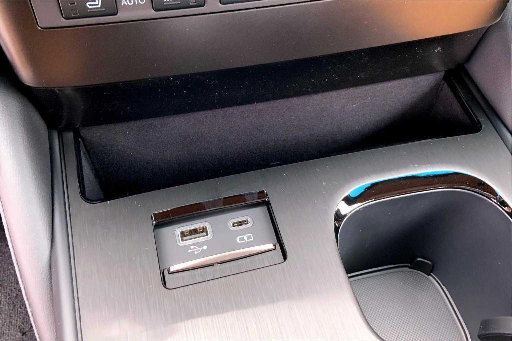 new 2025 Lexus ES 350 car, priced at $50,255