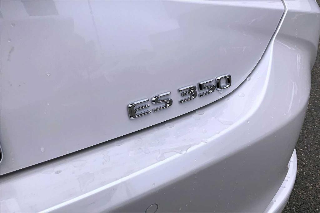 new 2025 Lexus ES 350 car, priced at $50,255