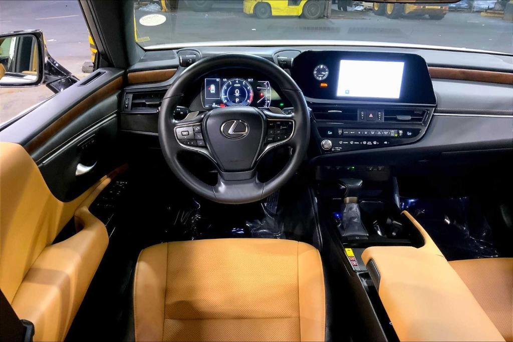 used 2025 Lexus ES 350 car, priced at $47,488