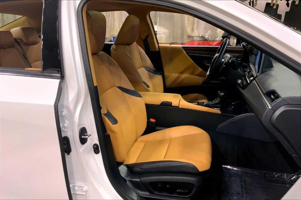 used 2025 Lexus ES 350 car, priced at $47,488