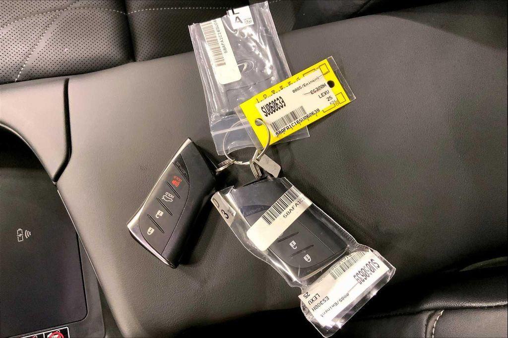 used 2025 Lexus ES 300h car, priced at $53,288