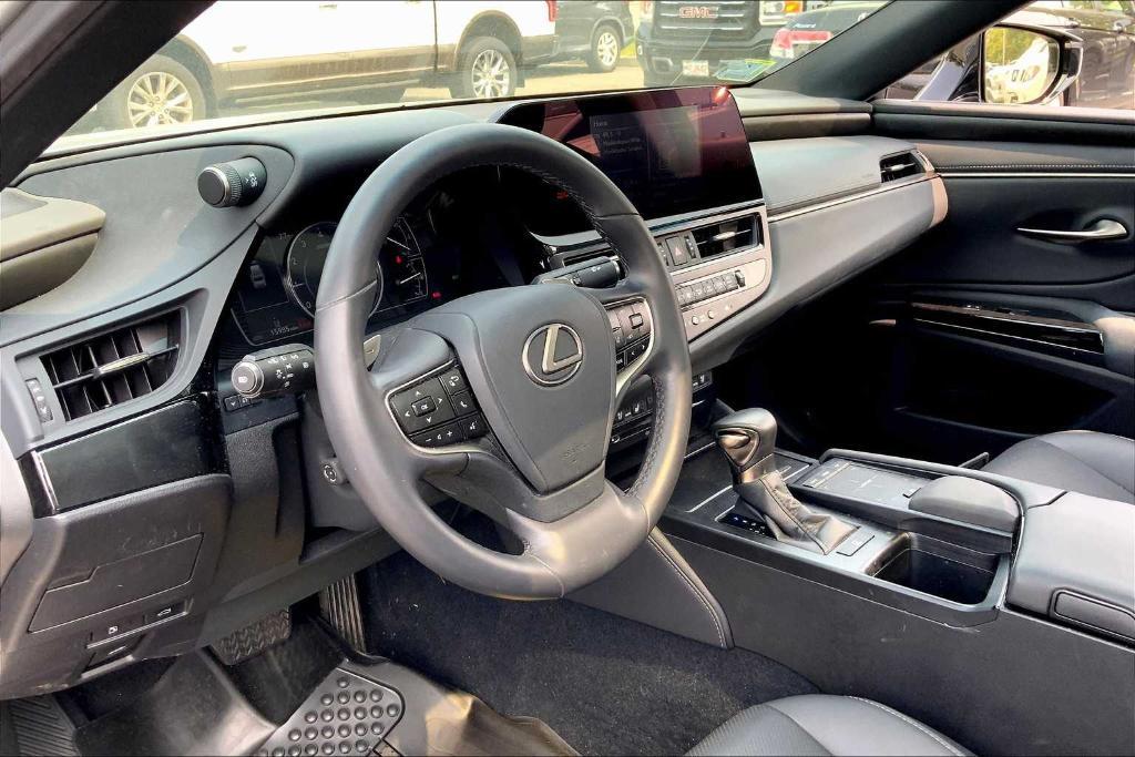 used 2022 Lexus ES 350 car, priced at $39,988