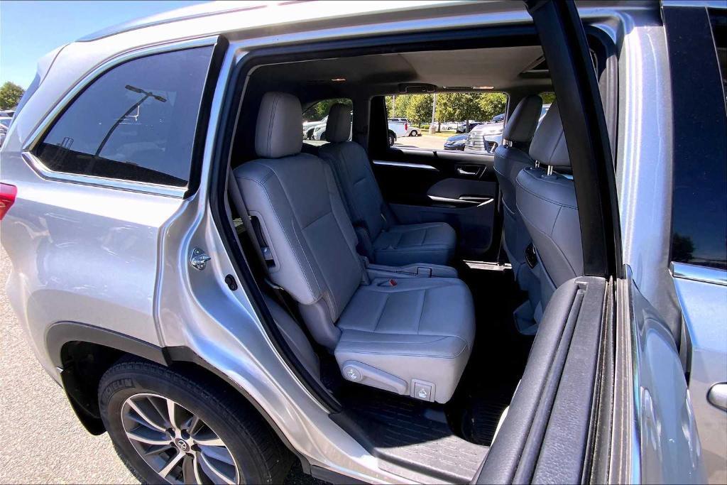 used 2017 Toyota Highlander car, priced at $18,988