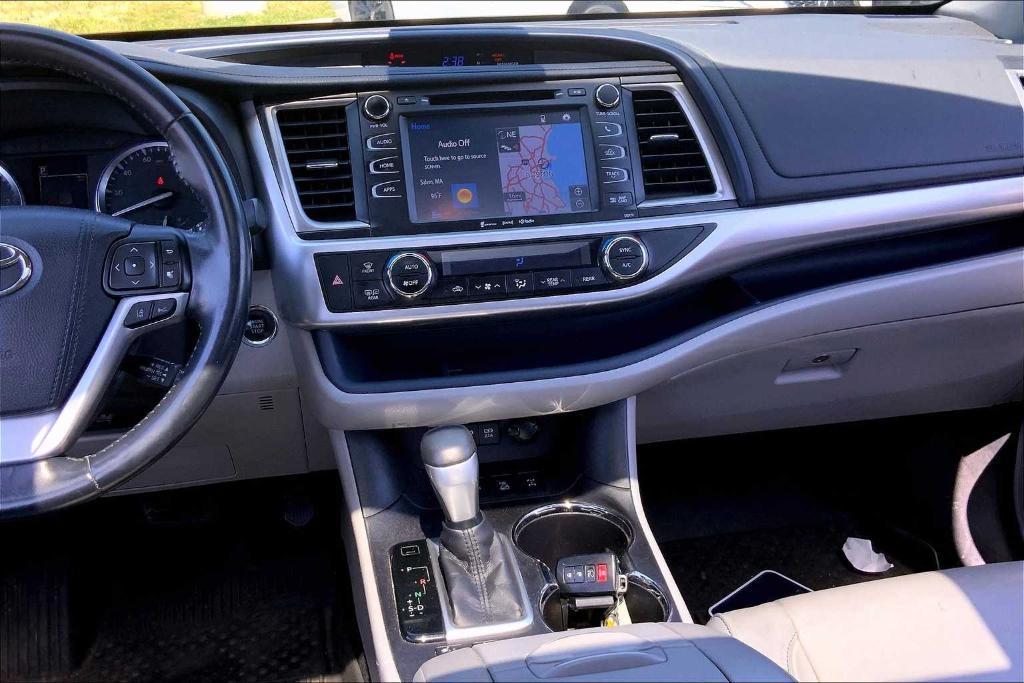 used 2017 Toyota Highlander car, priced at $18,988