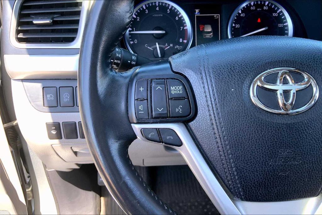used 2017 Toyota Highlander car, priced at $18,988