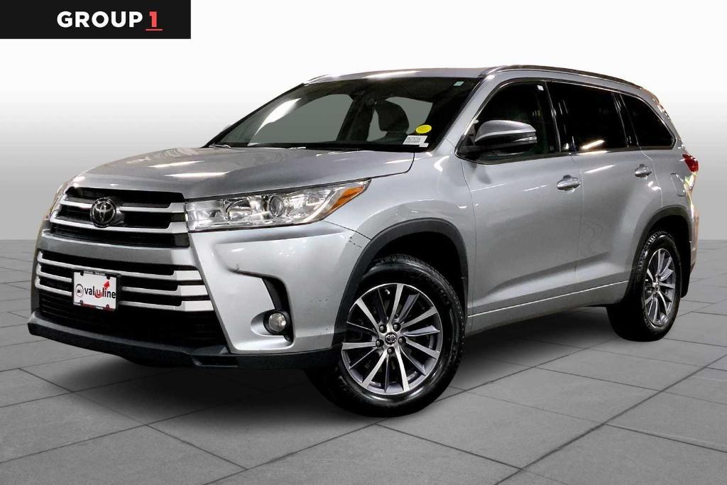 used 2017 Toyota Highlander car, priced at $17,488