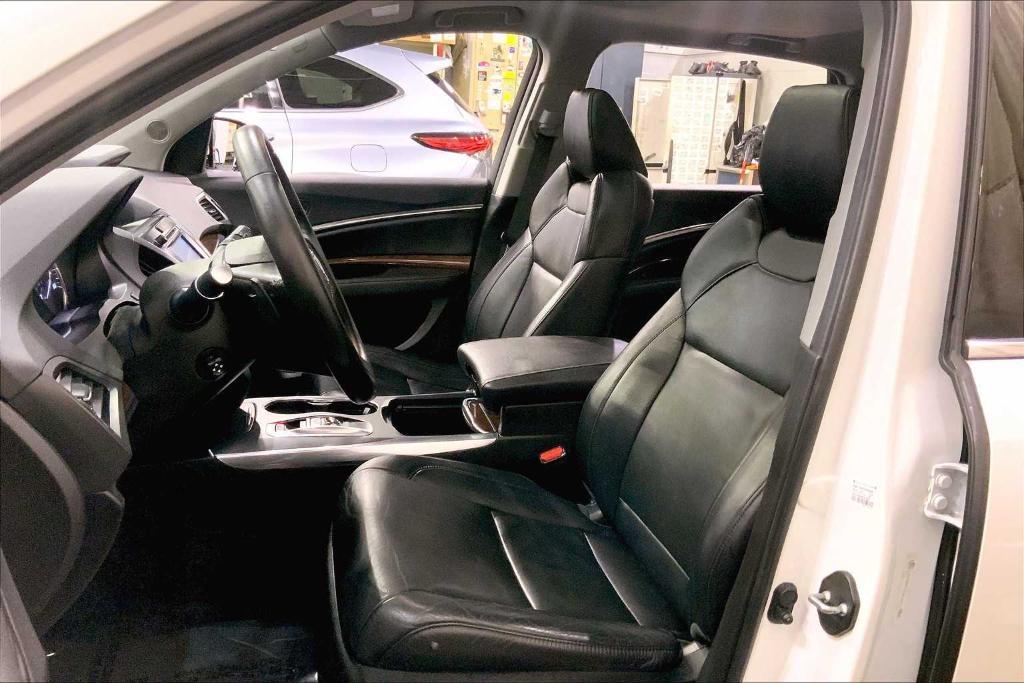 used 2018 Acura MDX car, priced at $22,988