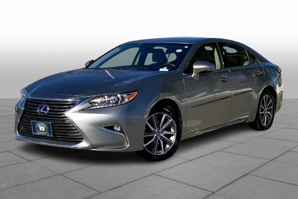 used 2018 Lexus ES 300h car, priced at $22,988