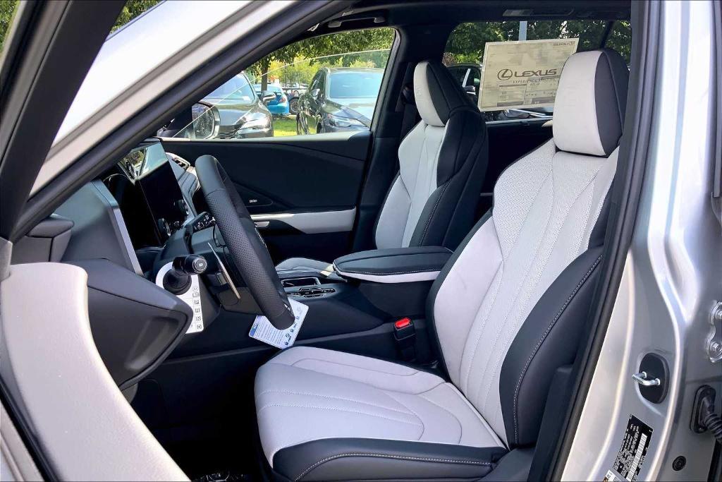 new 2025 Lexus TX 500h car, priced at $77,995