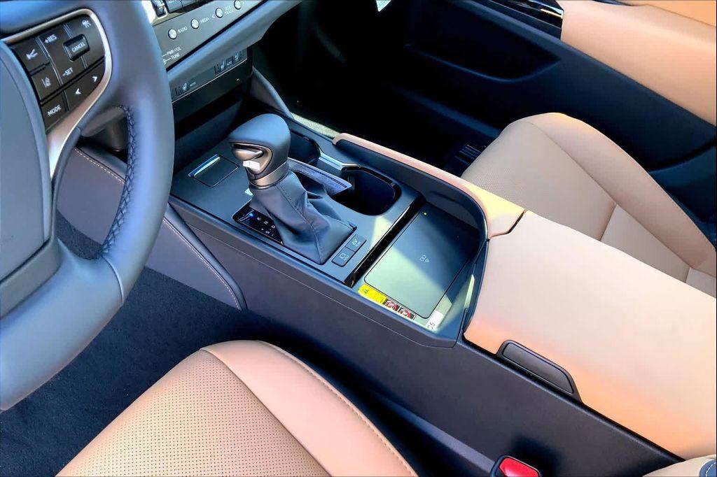 new 2025 Lexus ES 300h car, priced at $49,594