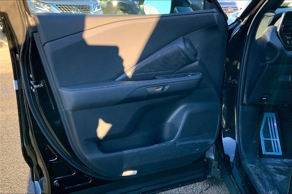 new 2025 Lexus TX 500h car, priced at $73,285