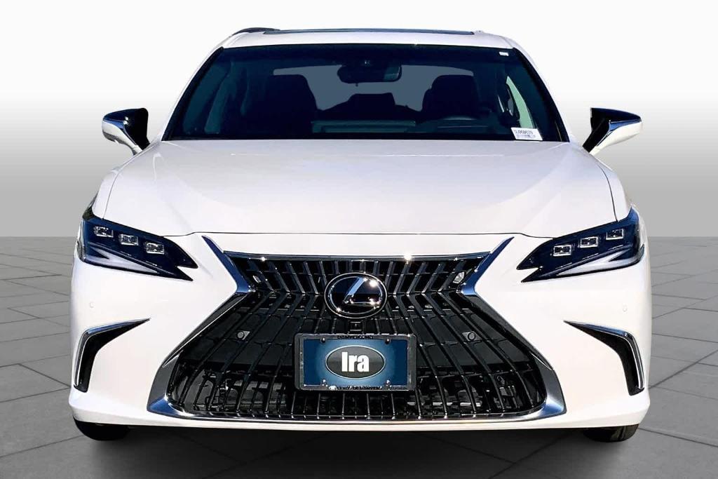 new 2025 Lexus ES 300h car, priced at $57,309