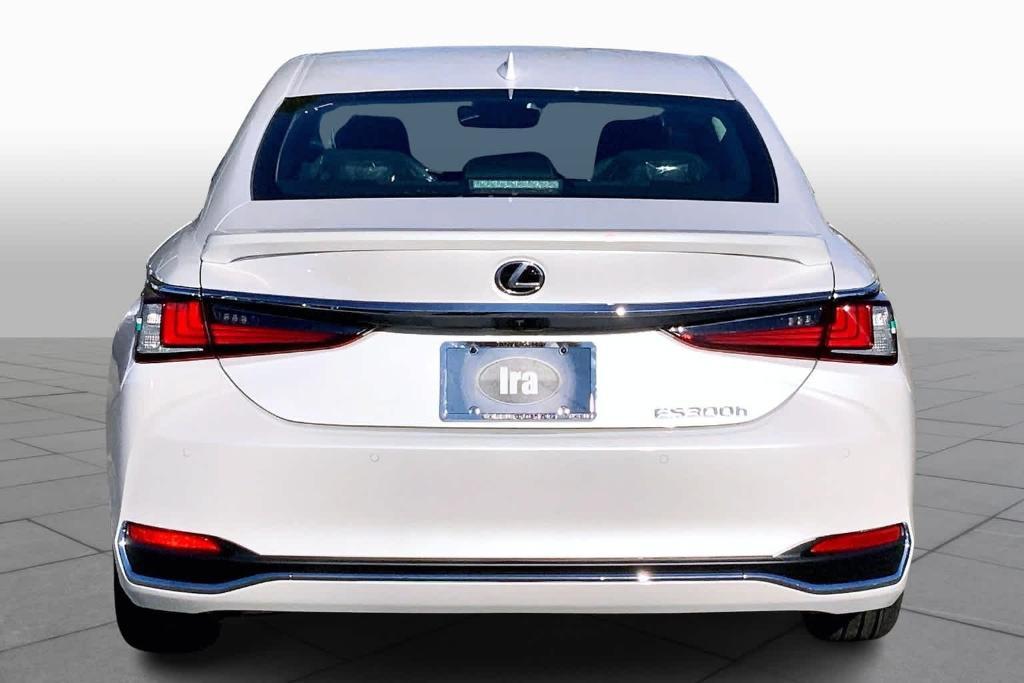 new 2025 Lexus ES 300h car, priced at $57,309