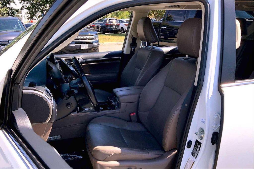 used 2022 Lexus GX 460 car, priced at $50,988