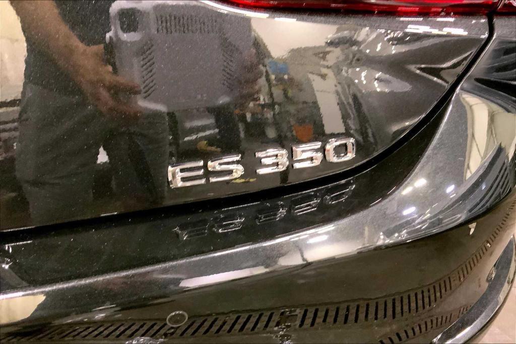 new 2025 Lexus ES 350 car, priced at $55,859