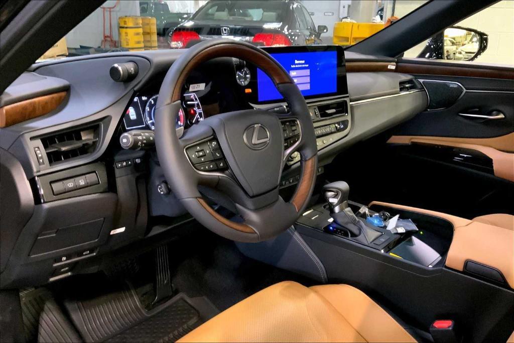 new 2025 Lexus ES 350 car, priced at $55,859
