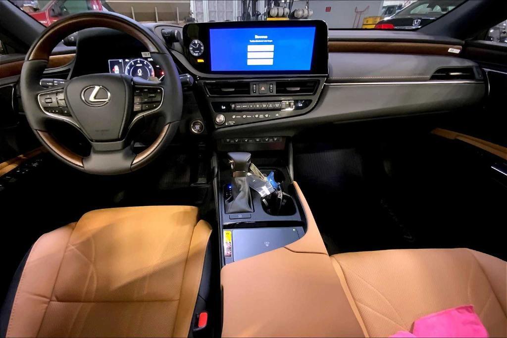 new 2025 Lexus ES 350 car, priced at $55,859