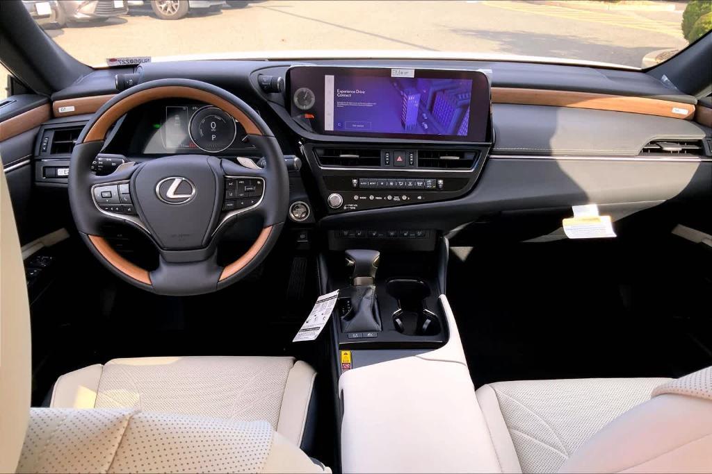 new 2025 Lexus ES 300h car, priced at $54,519