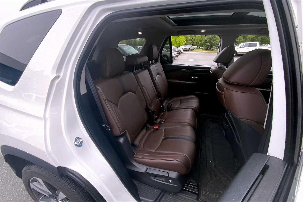 used 2023 Honda Pilot car, priced at $47,488