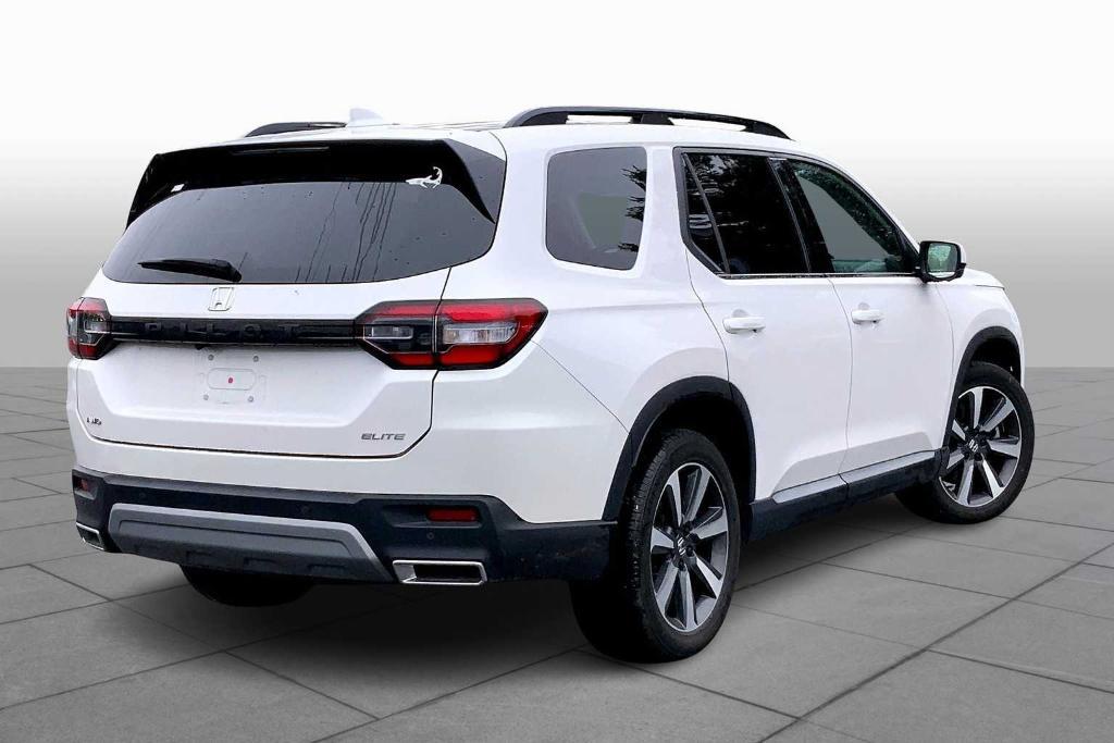 used 2023 Honda Pilot car, priced at $41,988