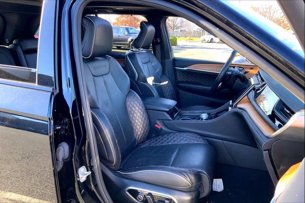 used 2023 Jeep Grand Cherokee car, priced at $43,988