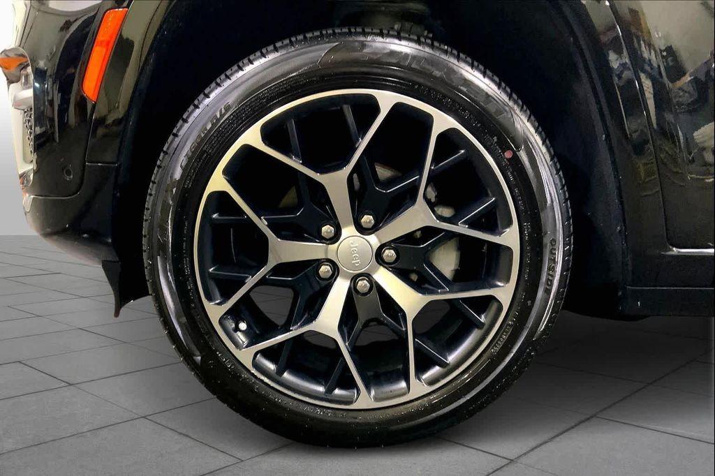 used 2023 Jeep Grand Cherokee car, priced at $43,988