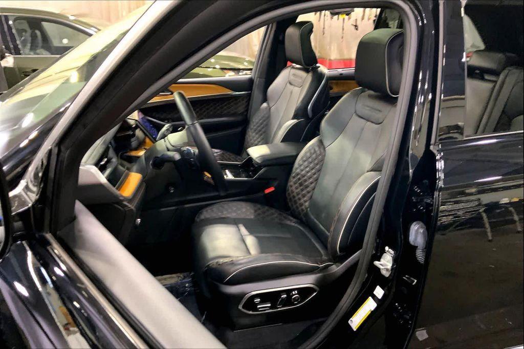 used 2023 Jeep Grand Cherokee car, priced at $43,988