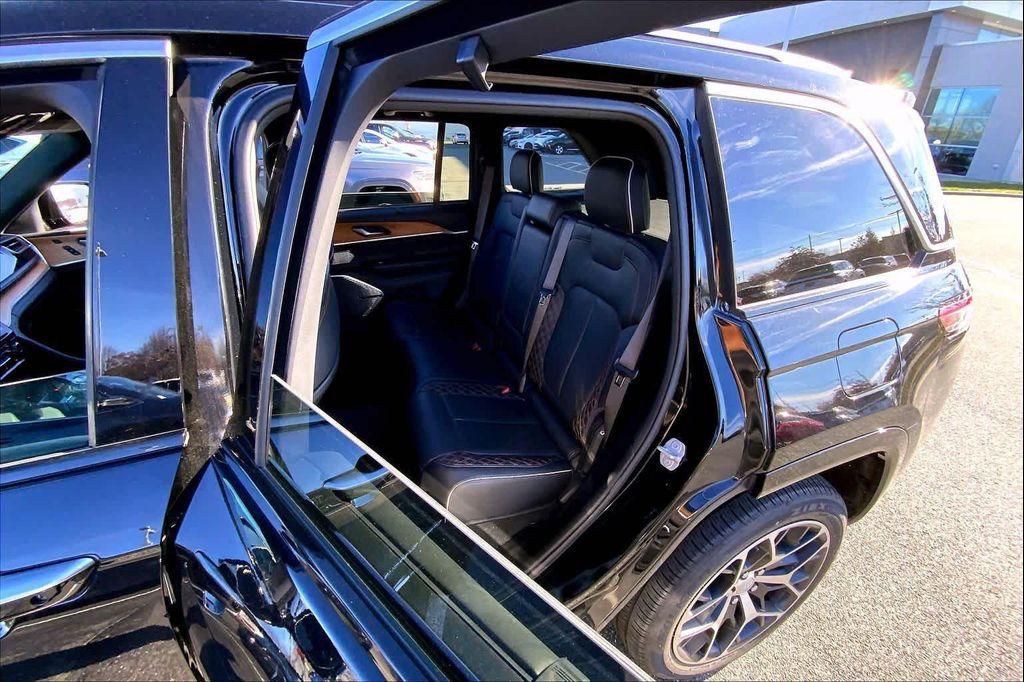 used 2023 Jeep Grand Cherokee car, priced at $43,988