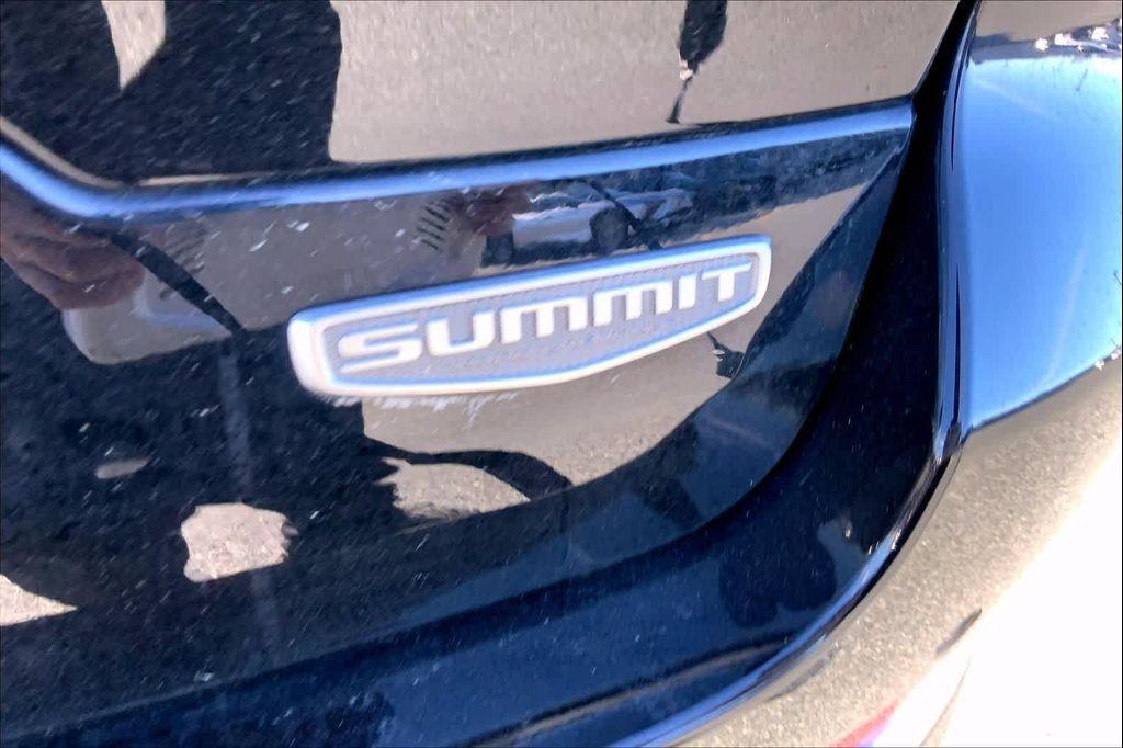 used 2023 Jeep Grand Cherokee car, priced at $43,988