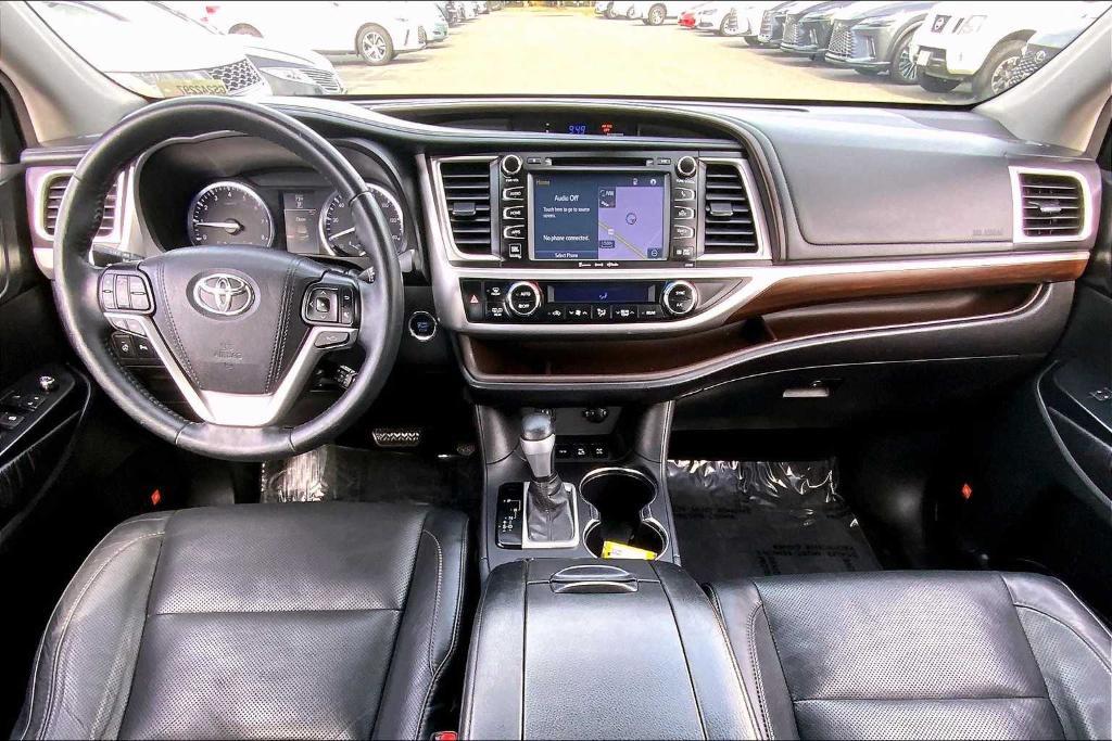 used 2016 Toyota Highlander car, priced at $18,888