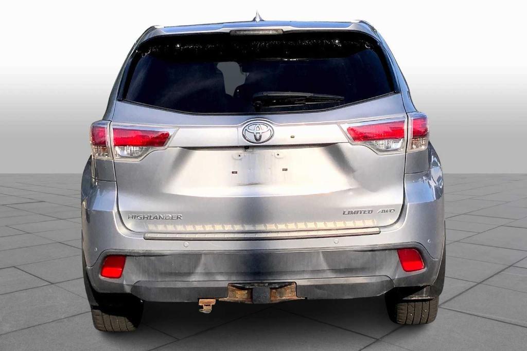 used 2016 Toyota Highlander car, priced at $18,888