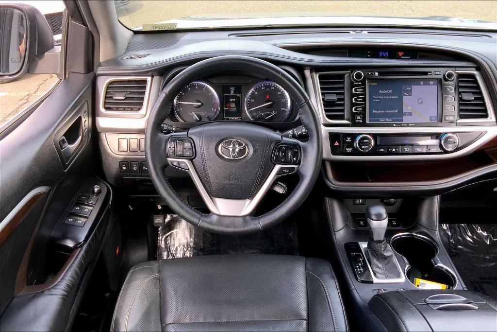 used 2016 Toyota Highlander car, priced at $18,888