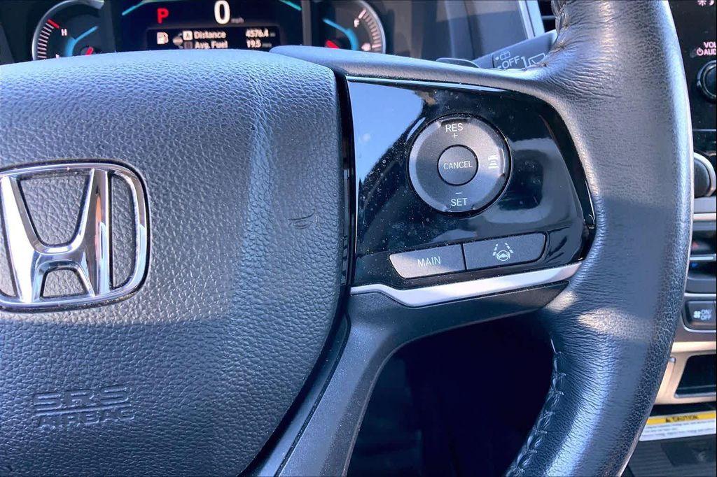 used 2021 Honda Pilot car, priced at $29,288