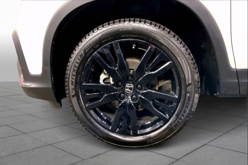 used 2021 Honda Pilot car, priced at $29,288