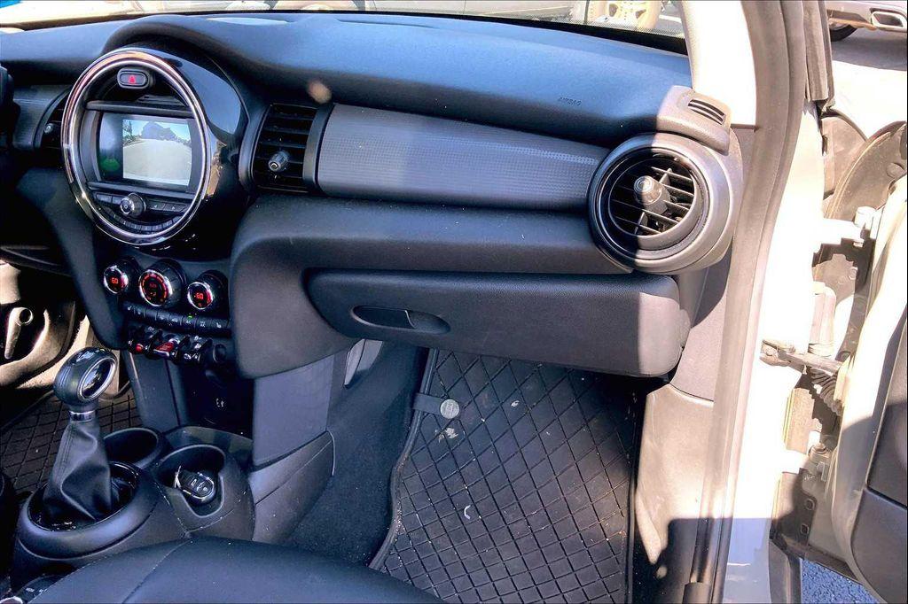 used 2019 MINI Hardtop car, priced at $13,788